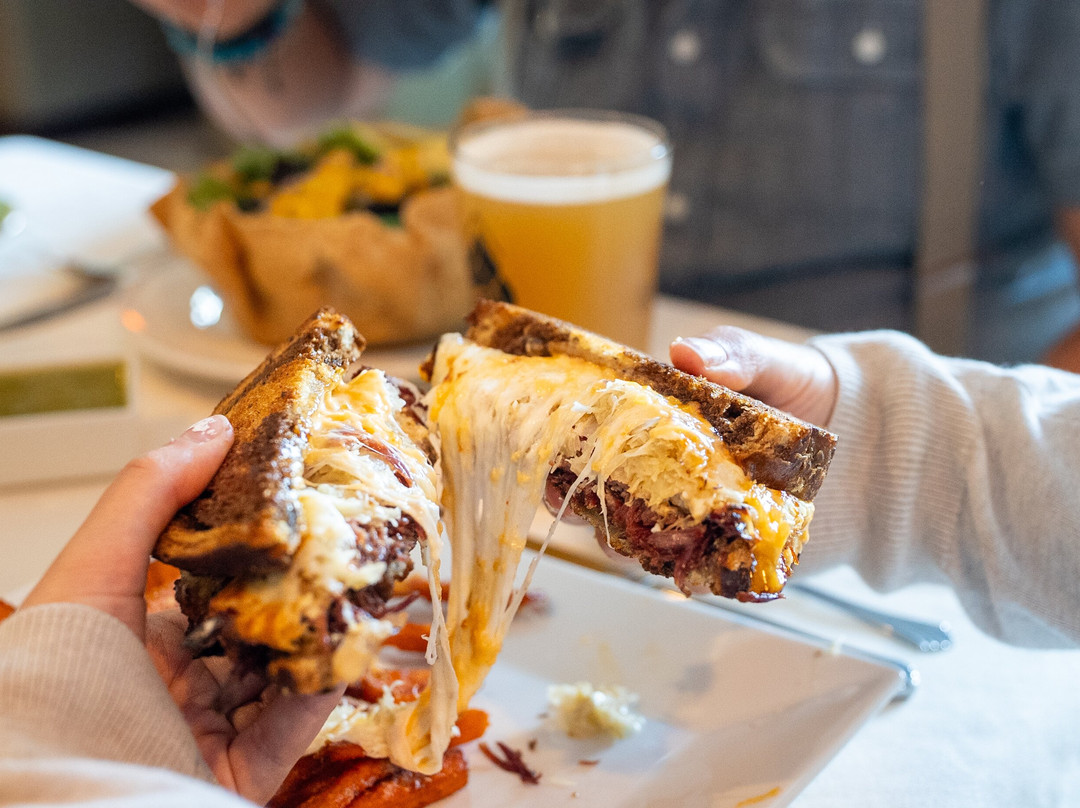 Augusta餐馆和美食-Cloud 9 Restaurant