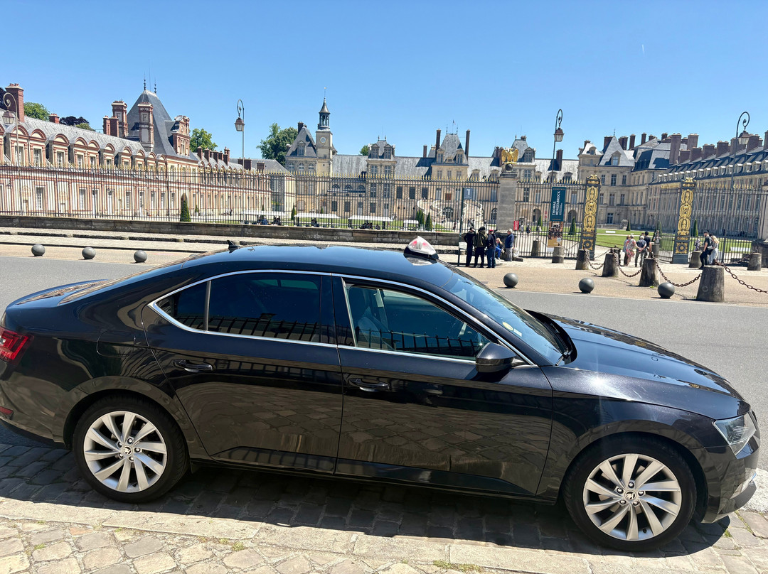 Service Taxi 77
