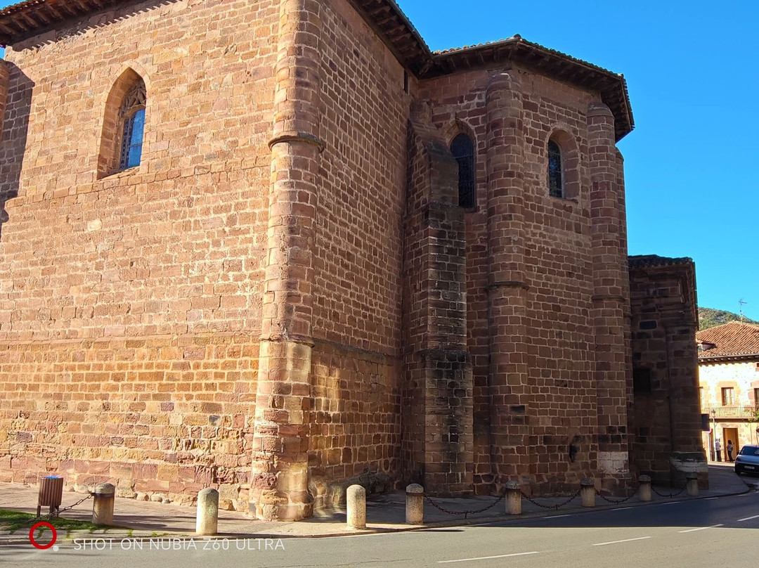 Iglesia Santa Maria la Mayor-艾斯卡拉伊必去景点