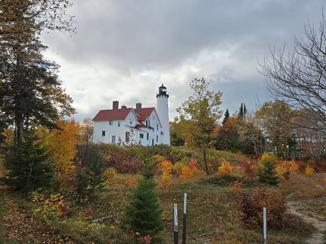 Point Iroquois Light Station-Brimley必去景点