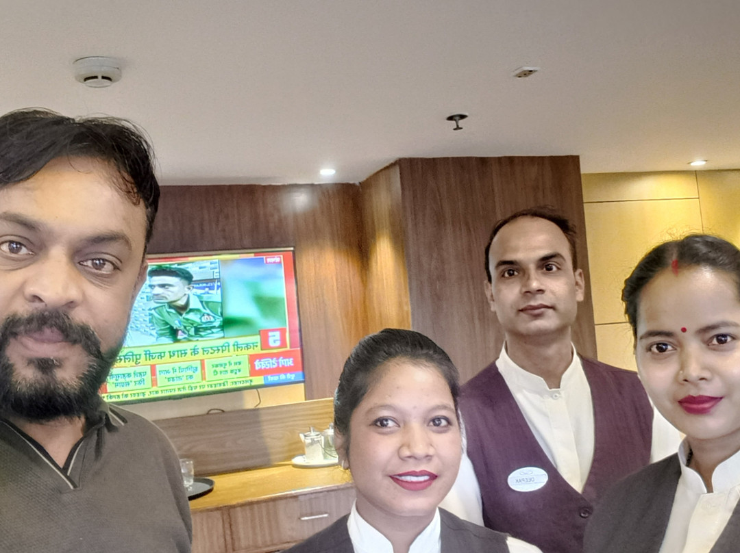 Le Lac Sarovar Portico主图