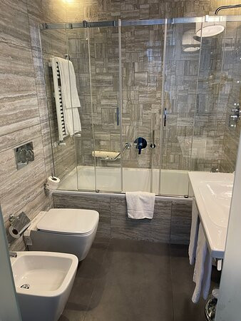 斯汤达尔酒店主图