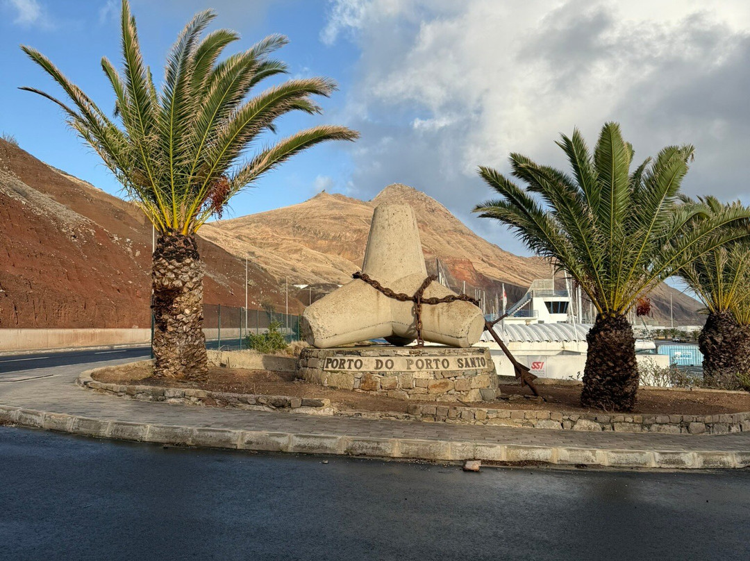 Concrete Sculpture-Vila Baleira必去景点