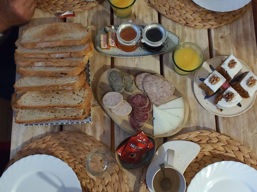 Les Magranes Bed & Breakfast主图