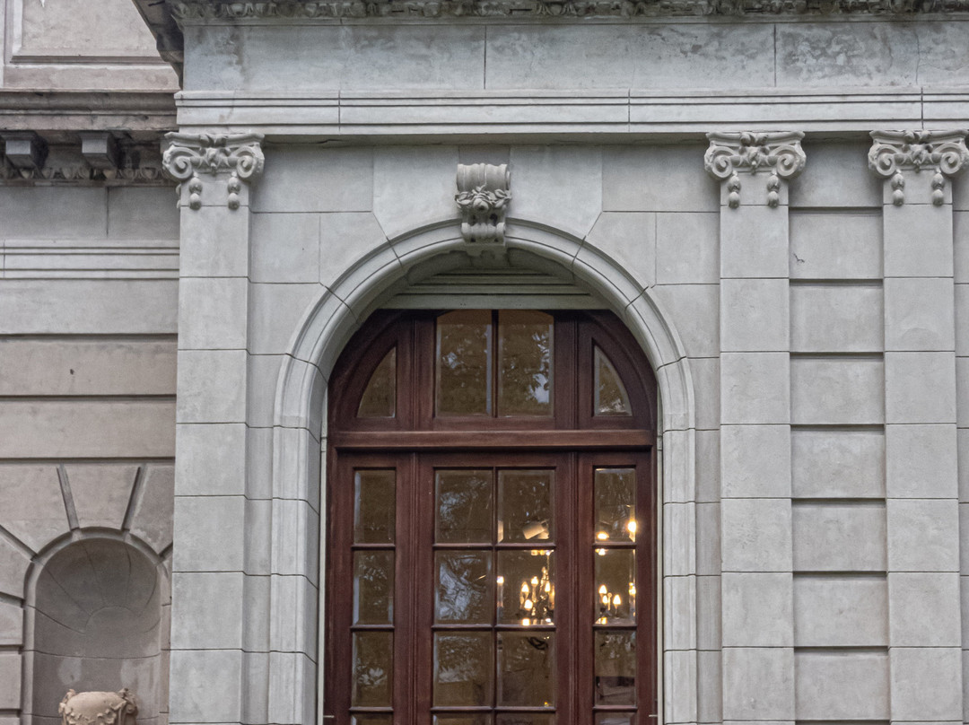 Museo Palacio Raggio-Vicente Lopez必去景点