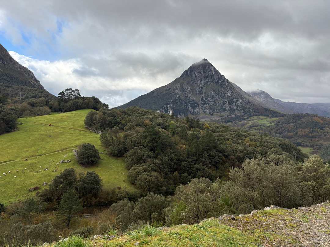 Cueva Covalanas-Ramales de la Victoria必去景点