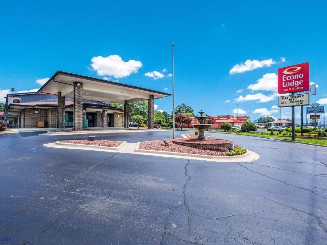 Econo Lodge Inn & Suites Huntsville