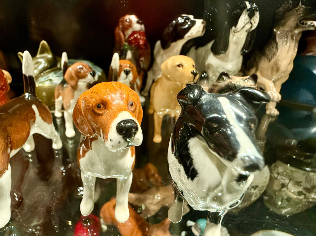 Jubilee Hall Antiques Centre