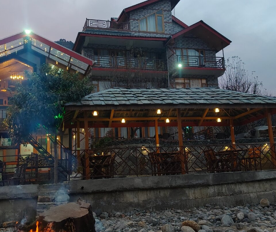 Mountains Shack