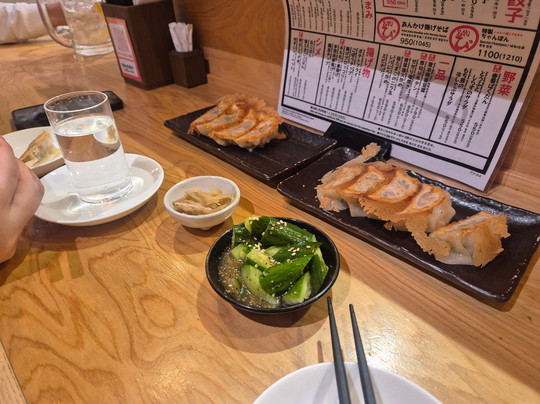 餃子酒場 ぴたり なんば店