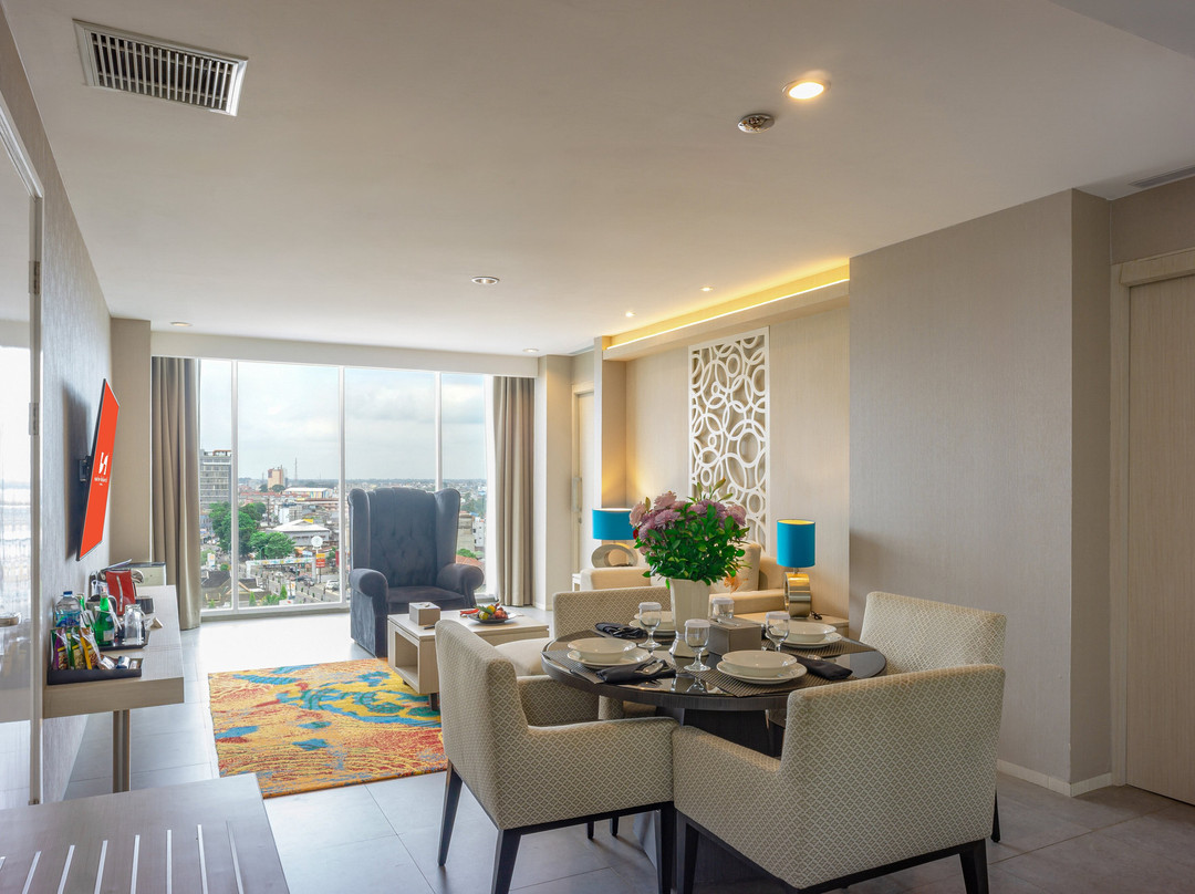 占碑瑞士贝尔酒店主图