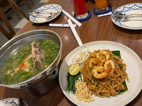 Thai Market Restaurant