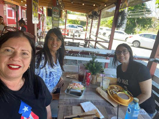 Las Casitas Picadera & Café