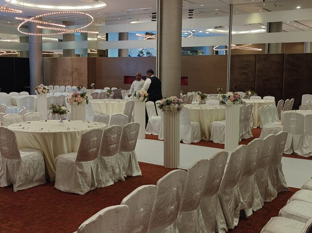 新加坡悦乐樟宜酒店 - 远东集团主图