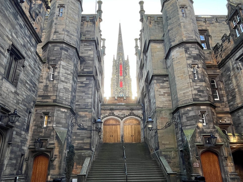 Brújula Free Tours-爱丁堡必去景点