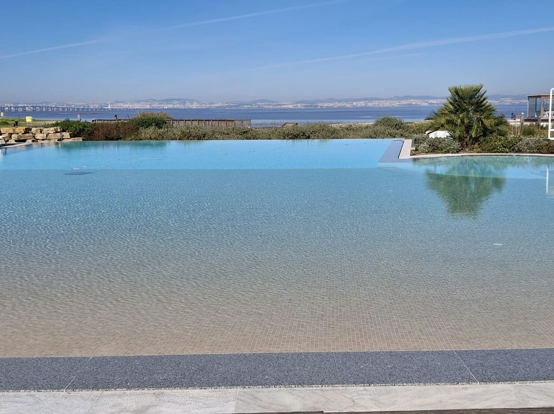 里斯本杜萨海滩度假村主图