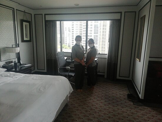 曼谷雅典娜豪华精选酒店主图