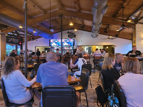 1501 Uptown Gastropub