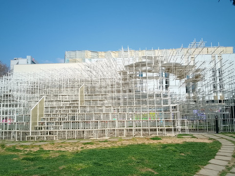 Reja "The Cloud"-地拉那必去景点