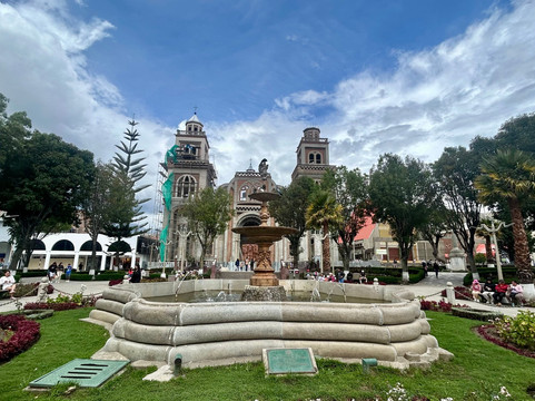 Plaza de Armas-瓦拉斯必去景点