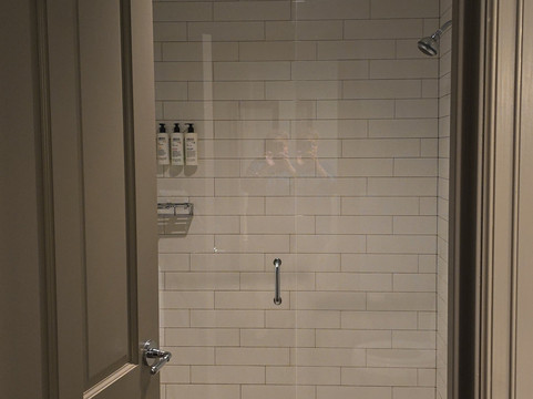 格罗顿旅馆主图