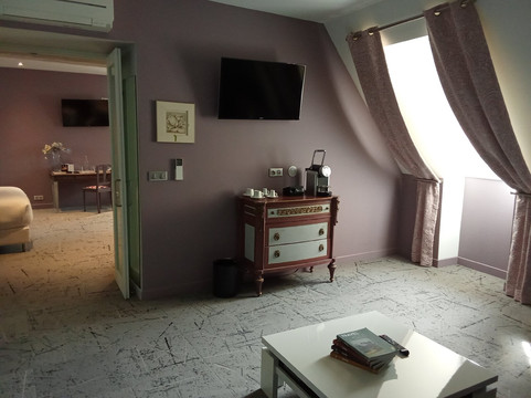 梅森杜契酒店主图