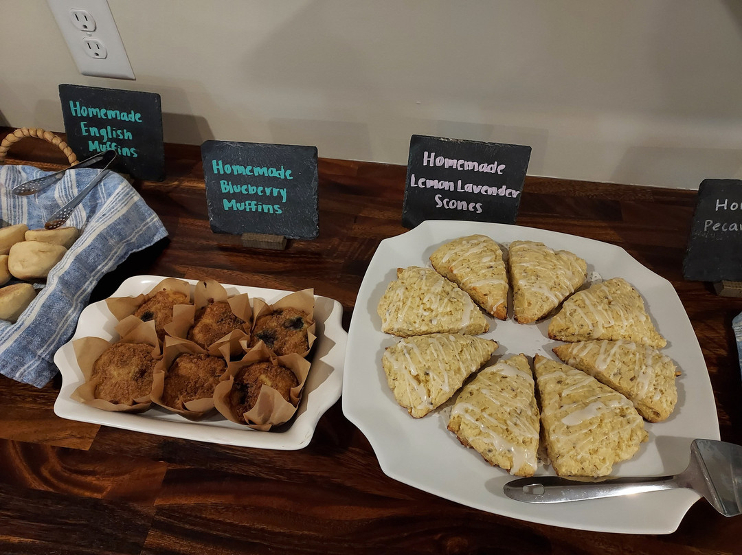 The Atlantic Inn主图