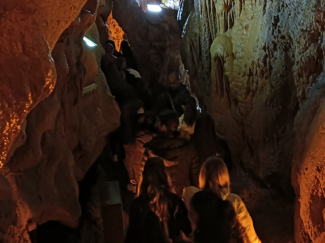 Cave of Agios Georgios-Kilkis必去景点