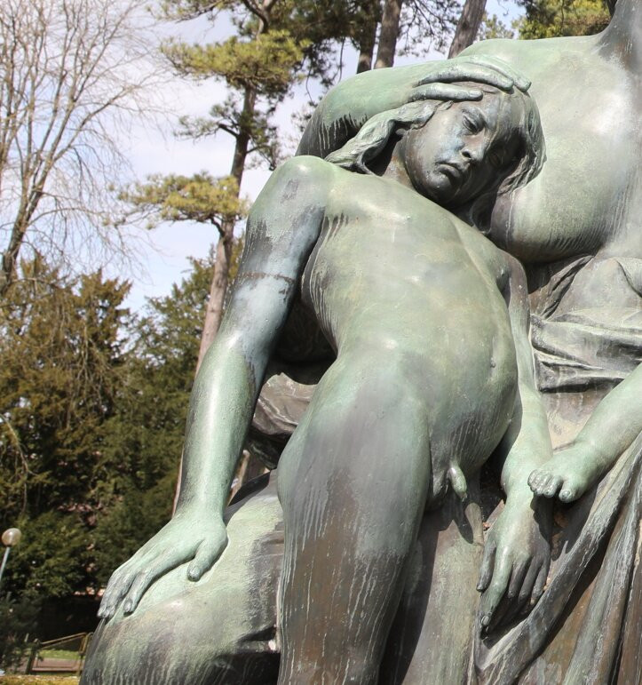 La statue de Louis Pasteur-多勒必去景点