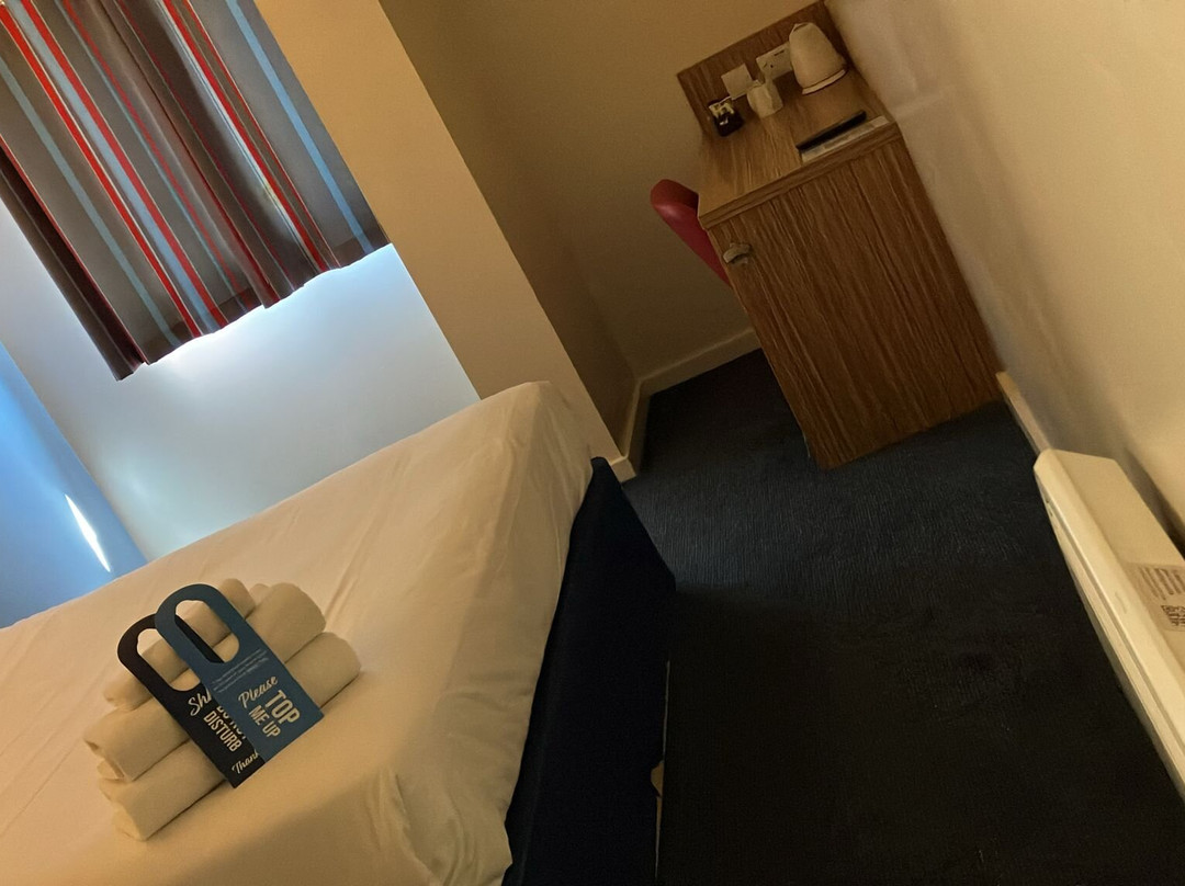 滨海克拉克顿中心旅屋酒店主图