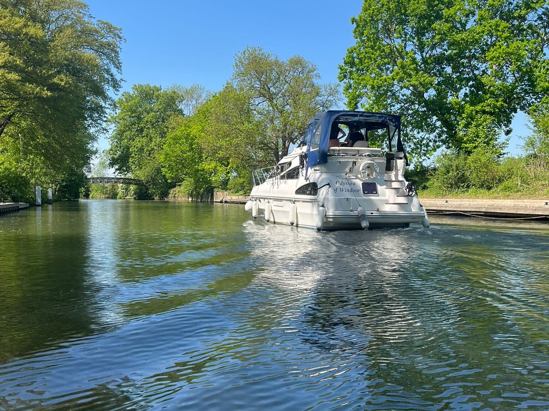 Boating at Cliveden-塔普洛必去景点