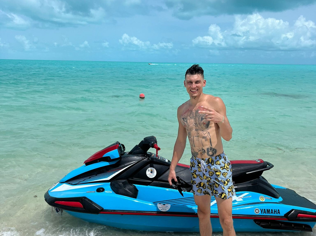 Vitamin Sea Watersports Tci-Long Bay Hills必去景点