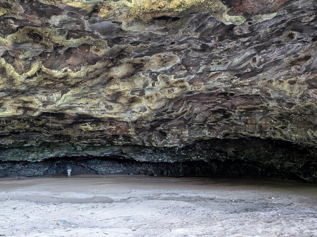 Maniniholo Dry Cave-可爱岛必去景点