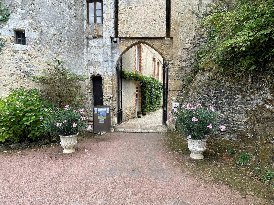 Eglise de Notre-Dame de Gargilesse-Gargilesse-Dampierre必去景点