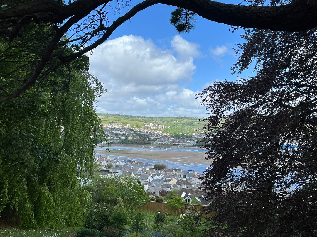 Unique Devon Tours-牛顿阿伯里必去景点