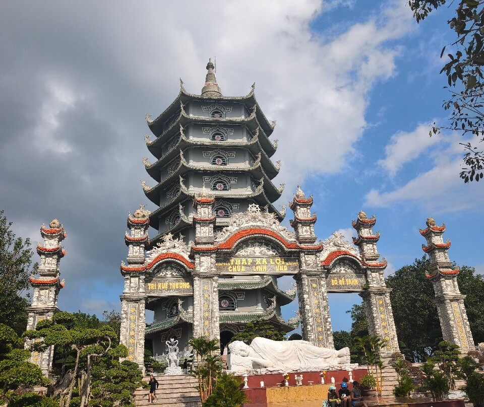 Son Tra Beach-岘港必去景点