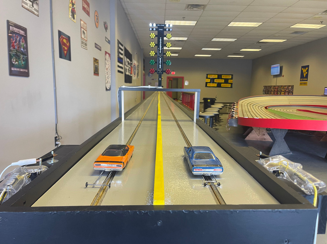 The Checkered Flag Slot Car and RC Complex-塞维尔维尔必去景点