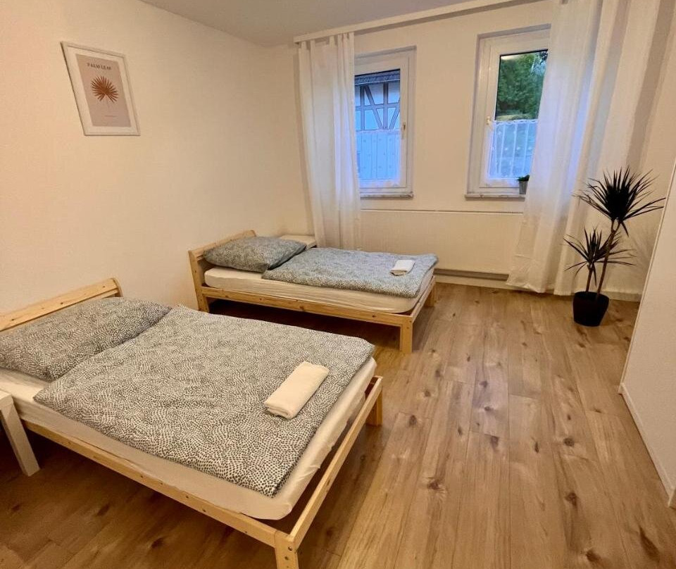 Monteurunterkunft Simmershausen bei Kassel Einzelbetten, Parken, Waschen, Wifi
