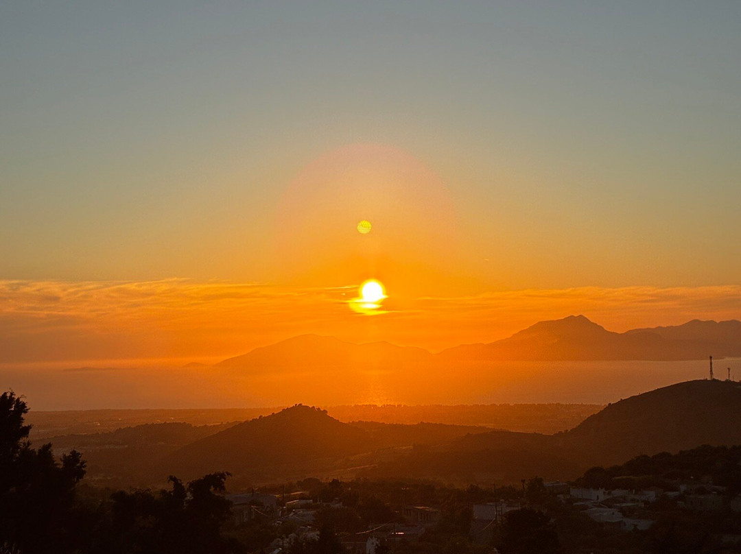 Zia Sunset Balcony View Point-Zia必去景点