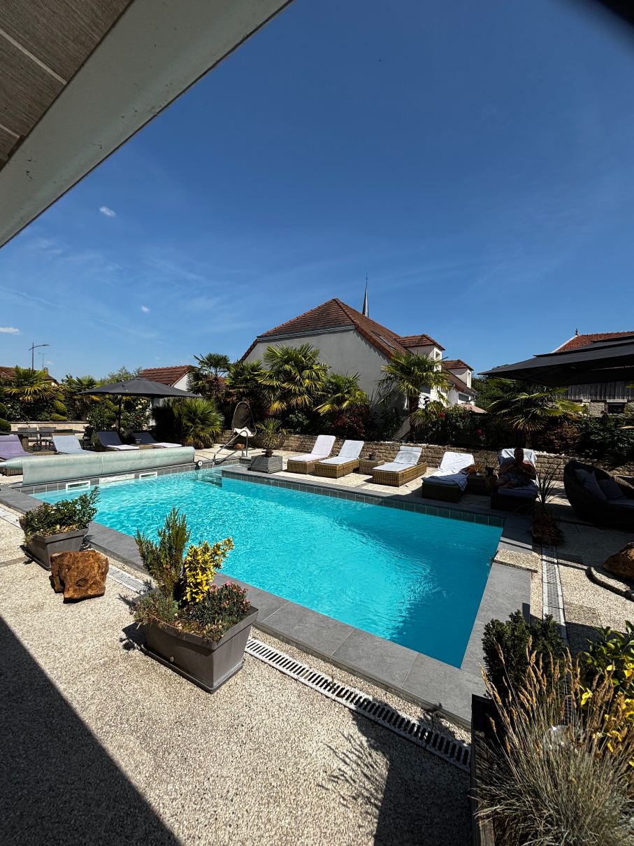 Gîte de la Villa de la Croix Avec Piscine et Parking à 4 Minutes de l'A26-旅行者