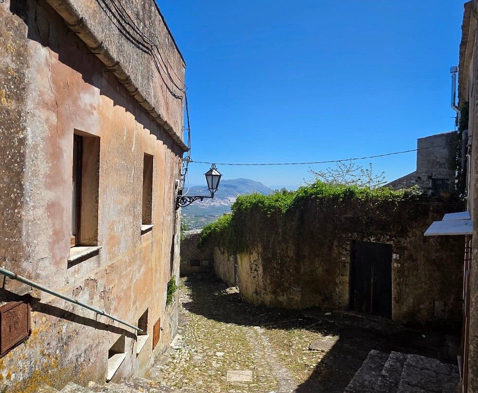 Chiesa di San Giuliano-埃里切必去景点