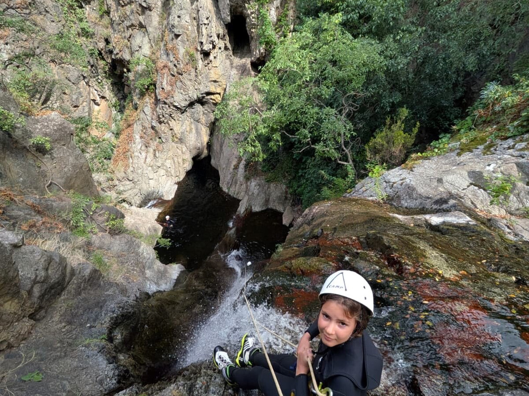 Pyrenees Canyoning by Max & Lola-Leucate必去景点
