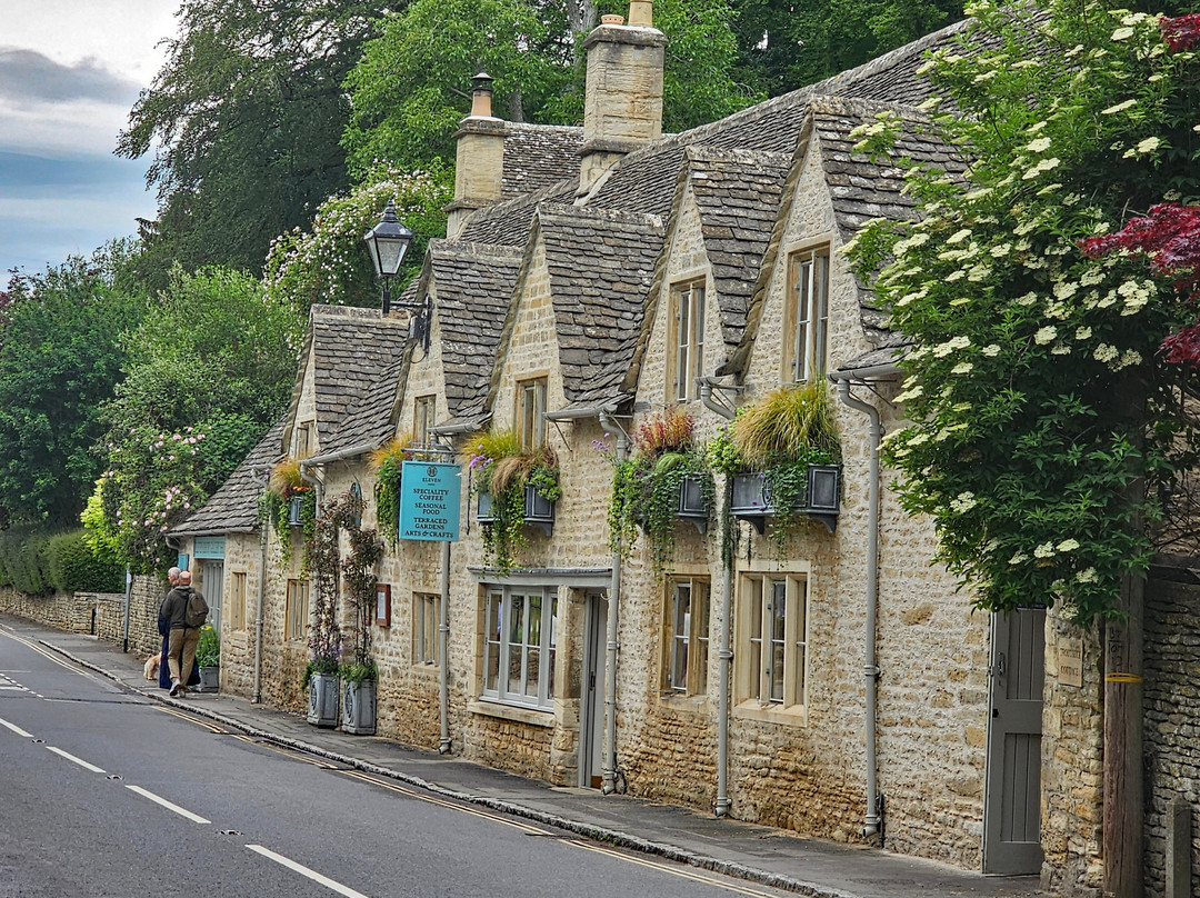 Cotswold Tours & Executive Travel-赛伦塞斯特必去景点