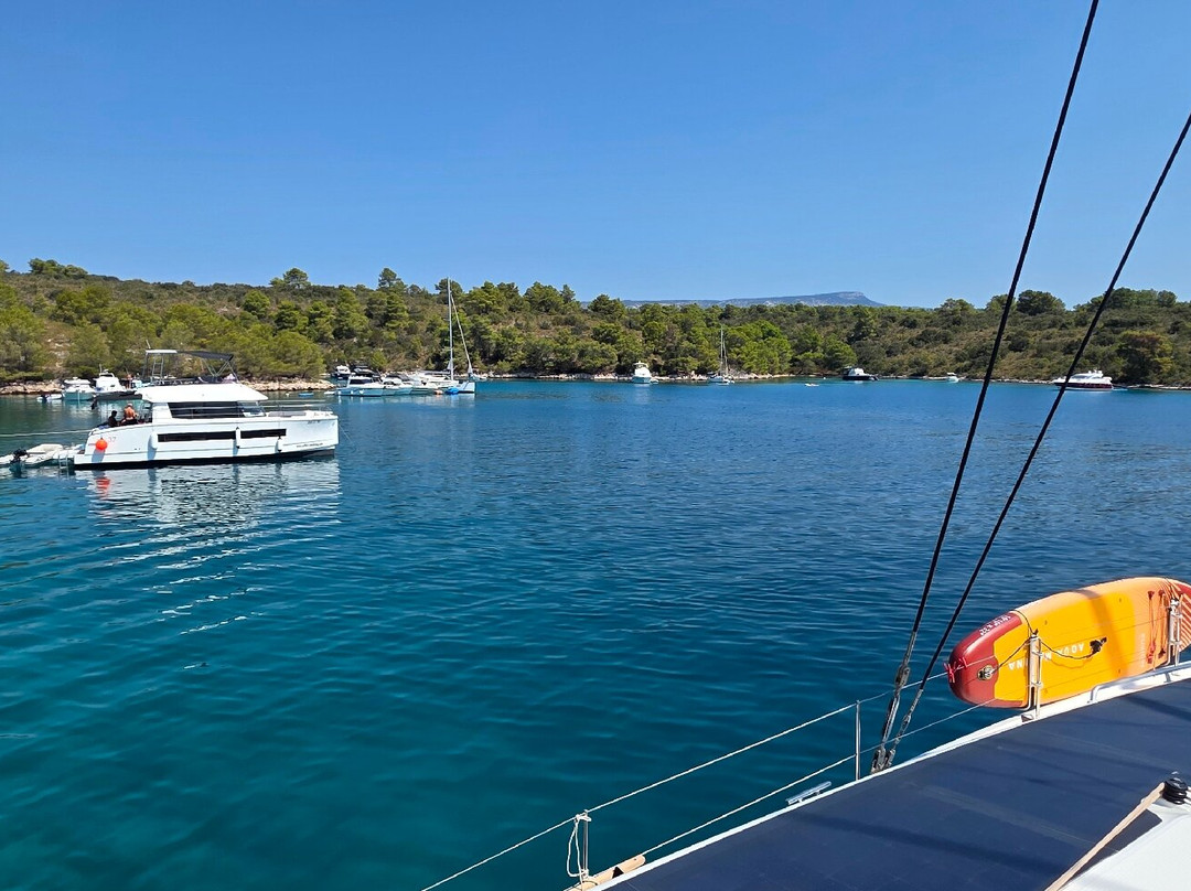 Luxury Sailing-特罗吉尔必去景点