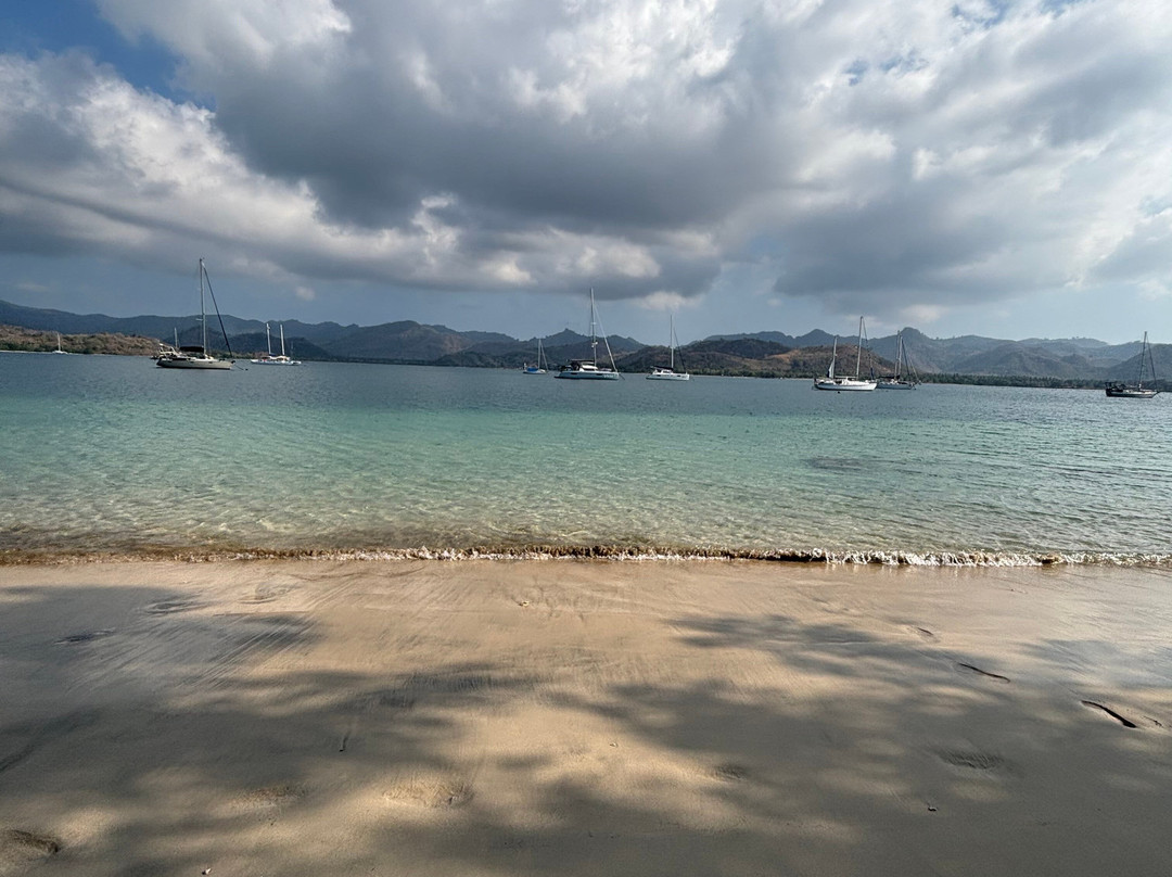 Amahelia Luxury Resort & Restaurant - Gili Asahan主图