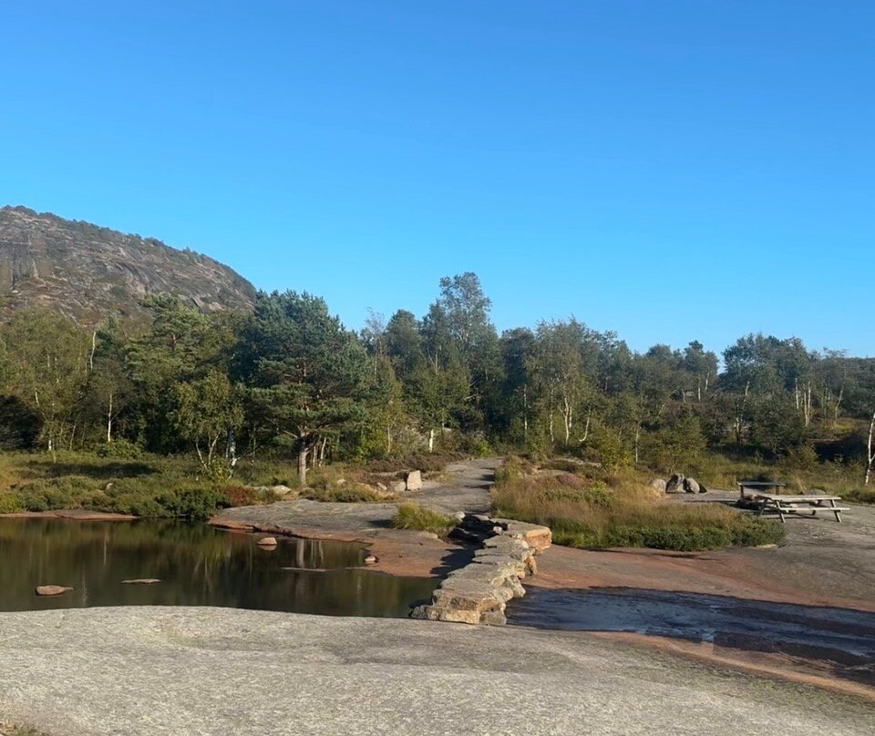 Hike to Skrelia-Lyngdal Municipality必去景点