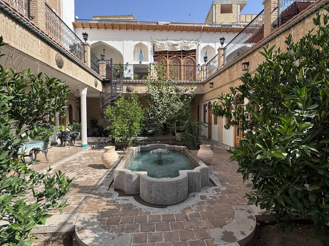 Sohrevardi Traditional Hotel主图