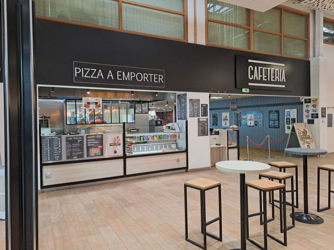 Cafeteria Cora