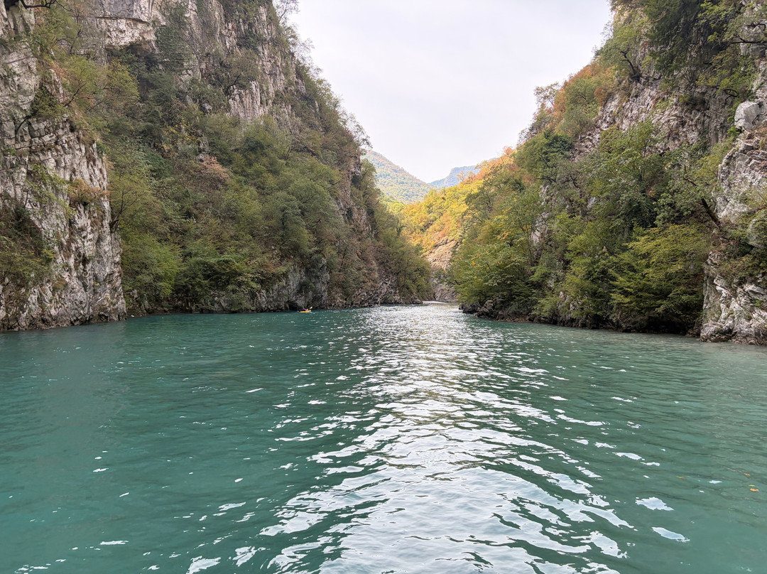 Komani Lake By Wild Tour Albania-Koman必去景点