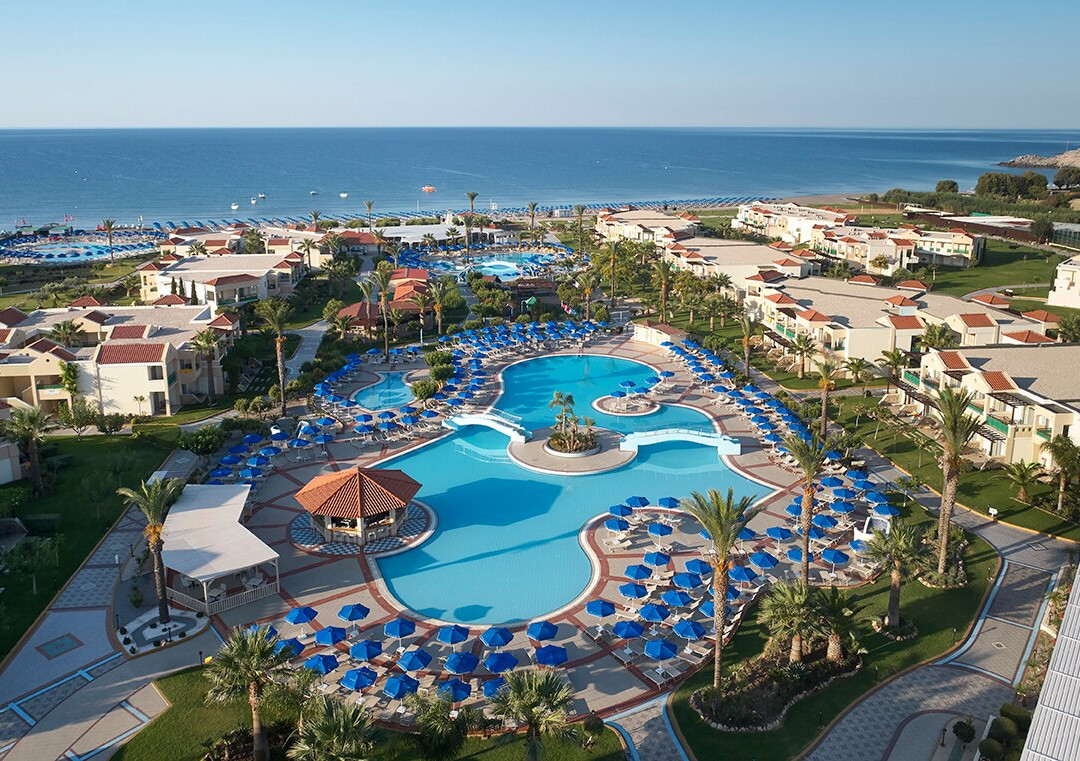 林多思公主酒店主图